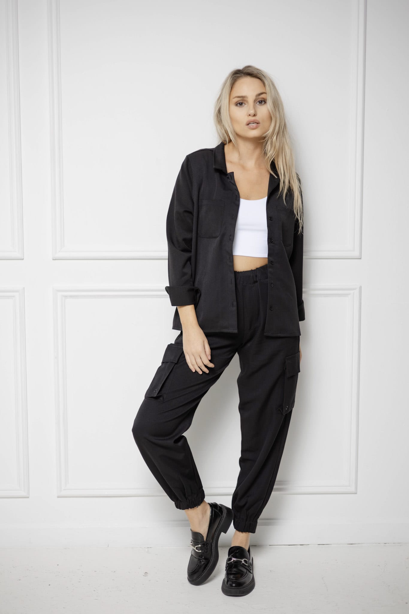Sylc Designs Womens Black Long Sleeve Button Down