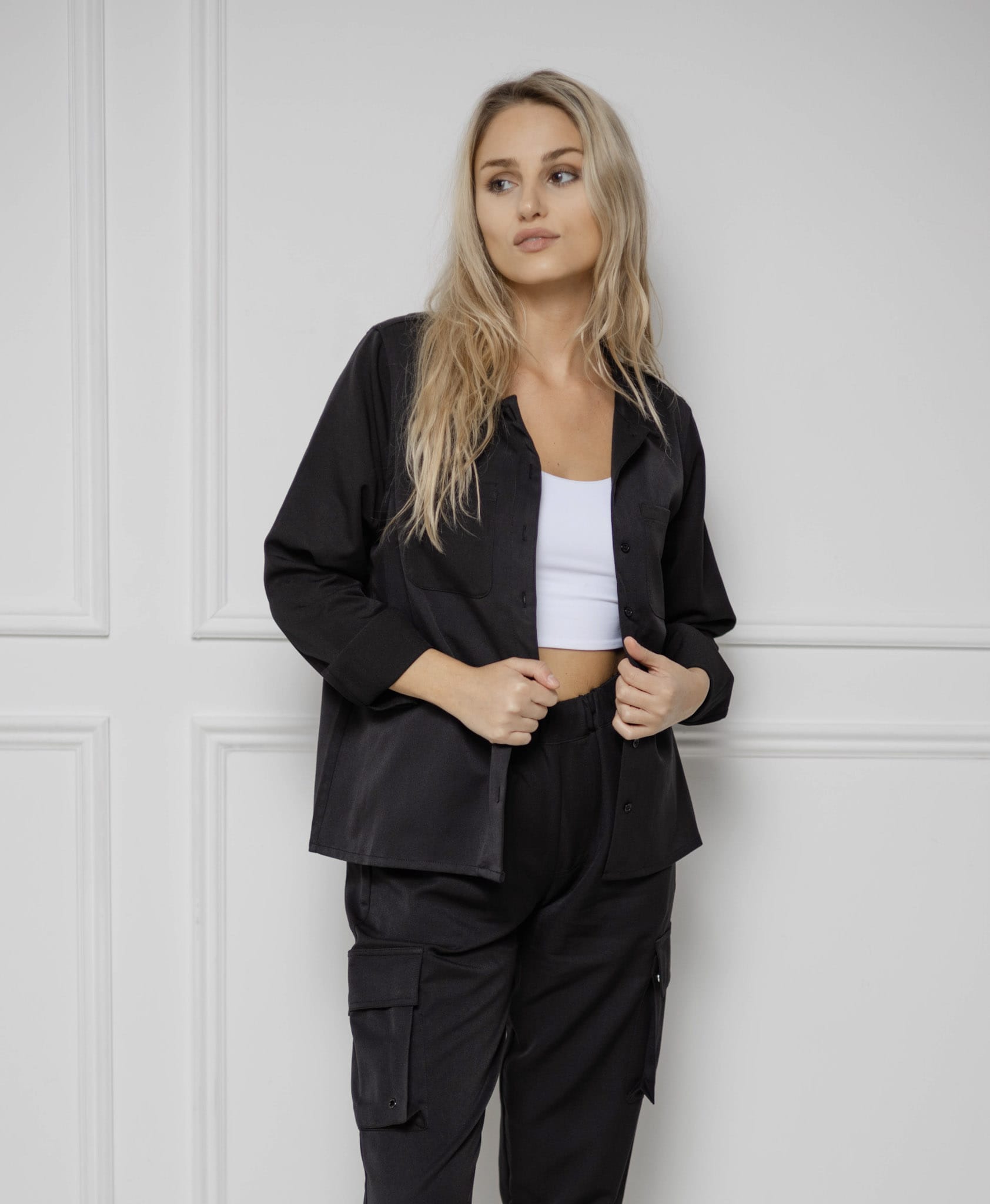 Sylc Designs Womens Black Long Sleeve Button Down