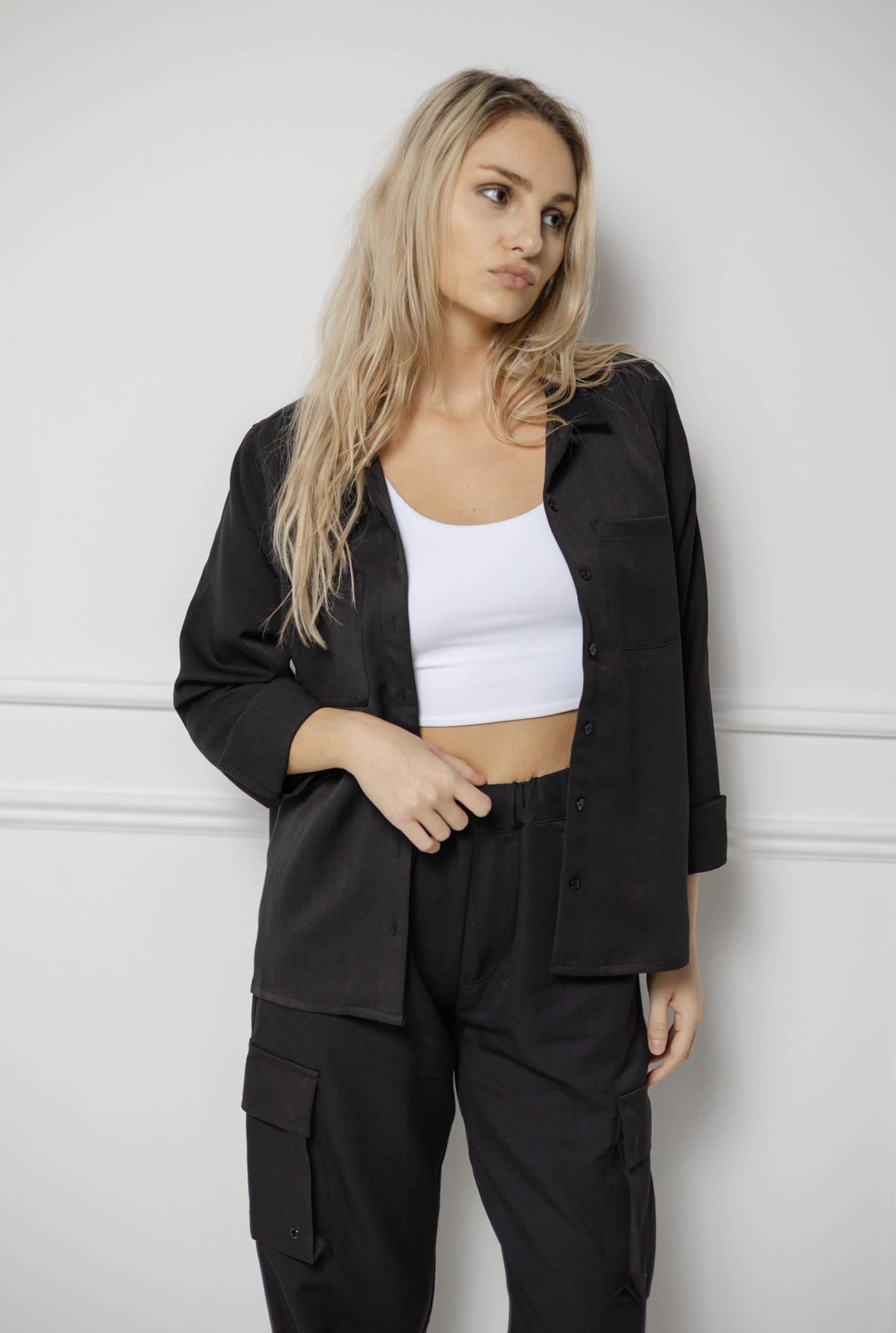 Sylc Designs Womens Black Long Sleeve Button Down