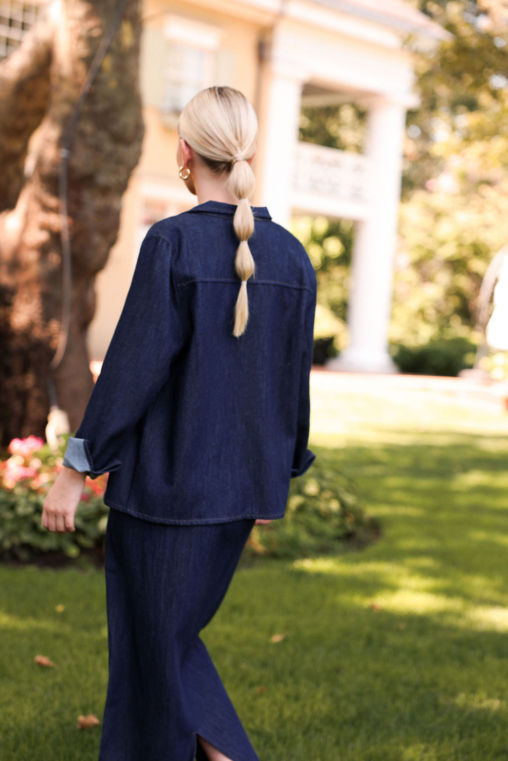 SYLC Designs Womens Blue Denim Long Sleeve Button Down
