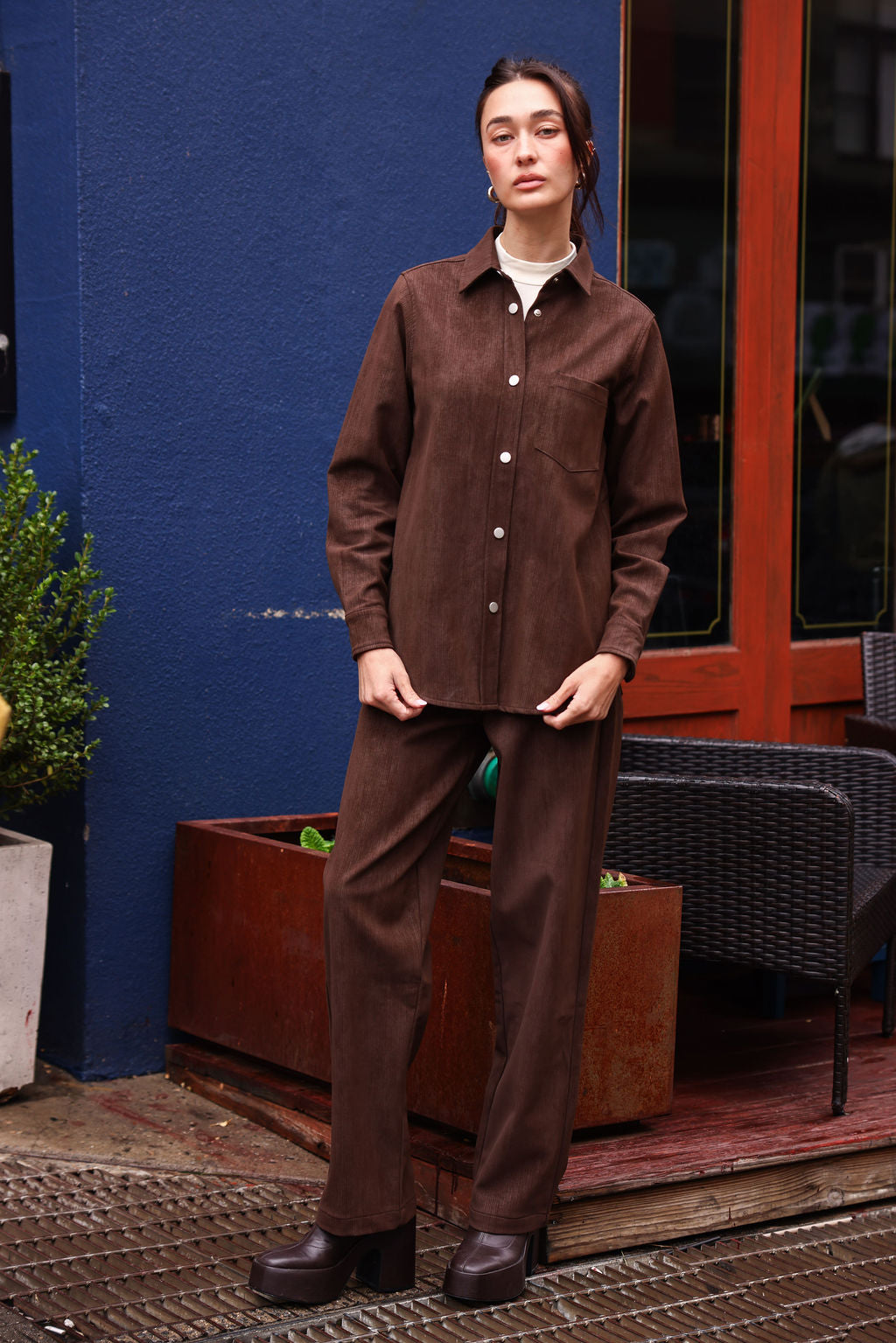 SYLC Designs Womens Brown Textured Vegan Leather Trousers