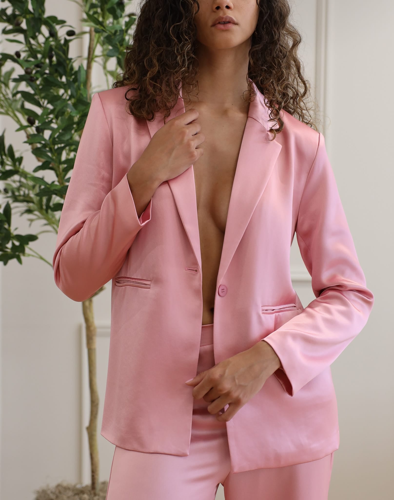 Sylc Designs Womens Light Pink Satin Blazer