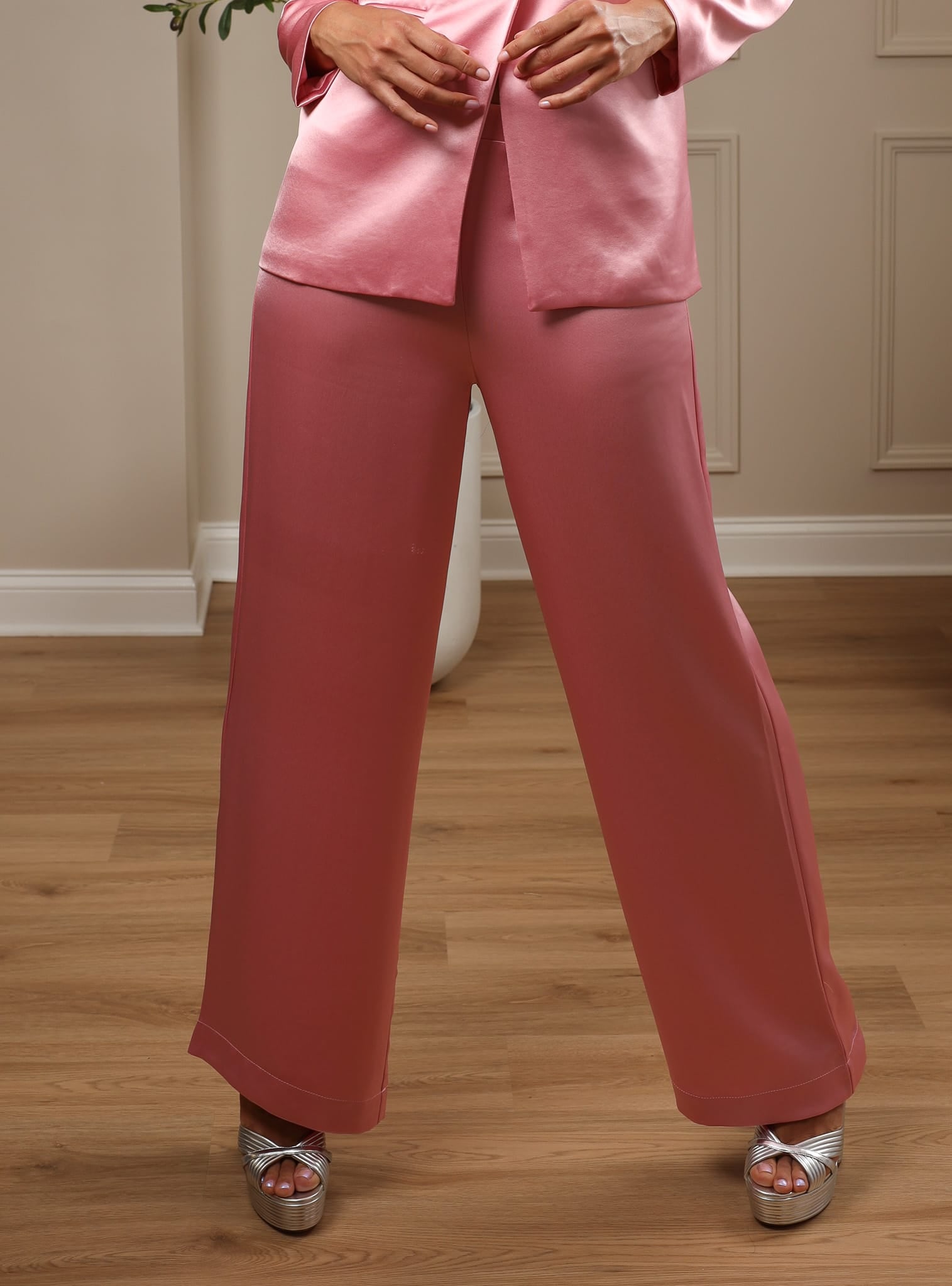 Sylc Designs Womens Light Pink Satin Pants