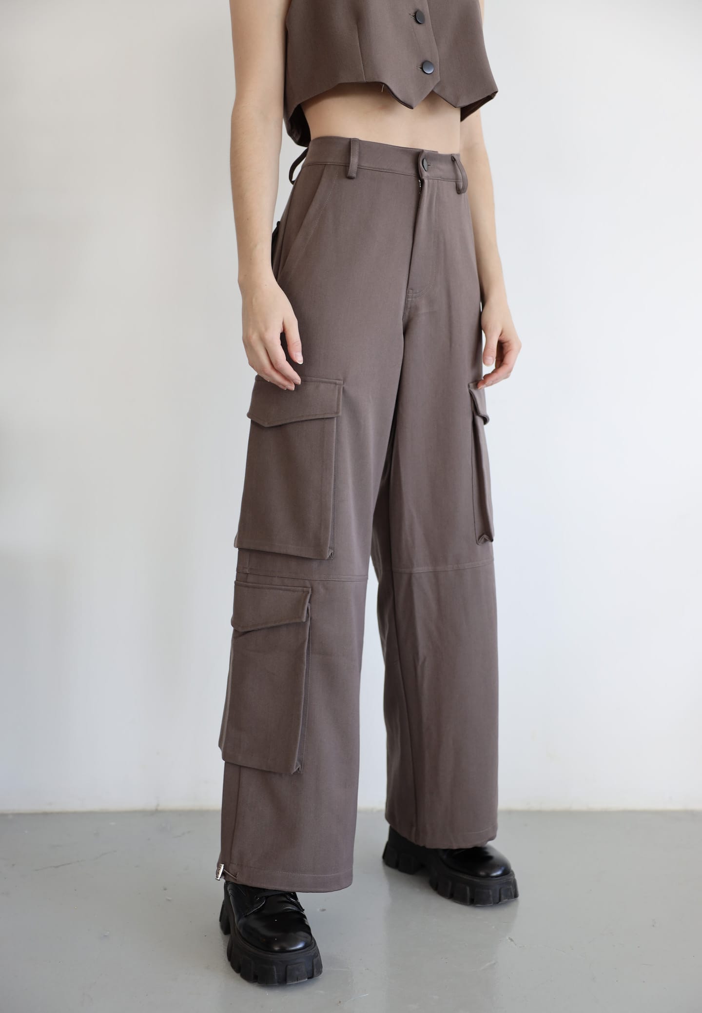 SYLC Designs Womens Taupe Cotton Wide leg Cargo