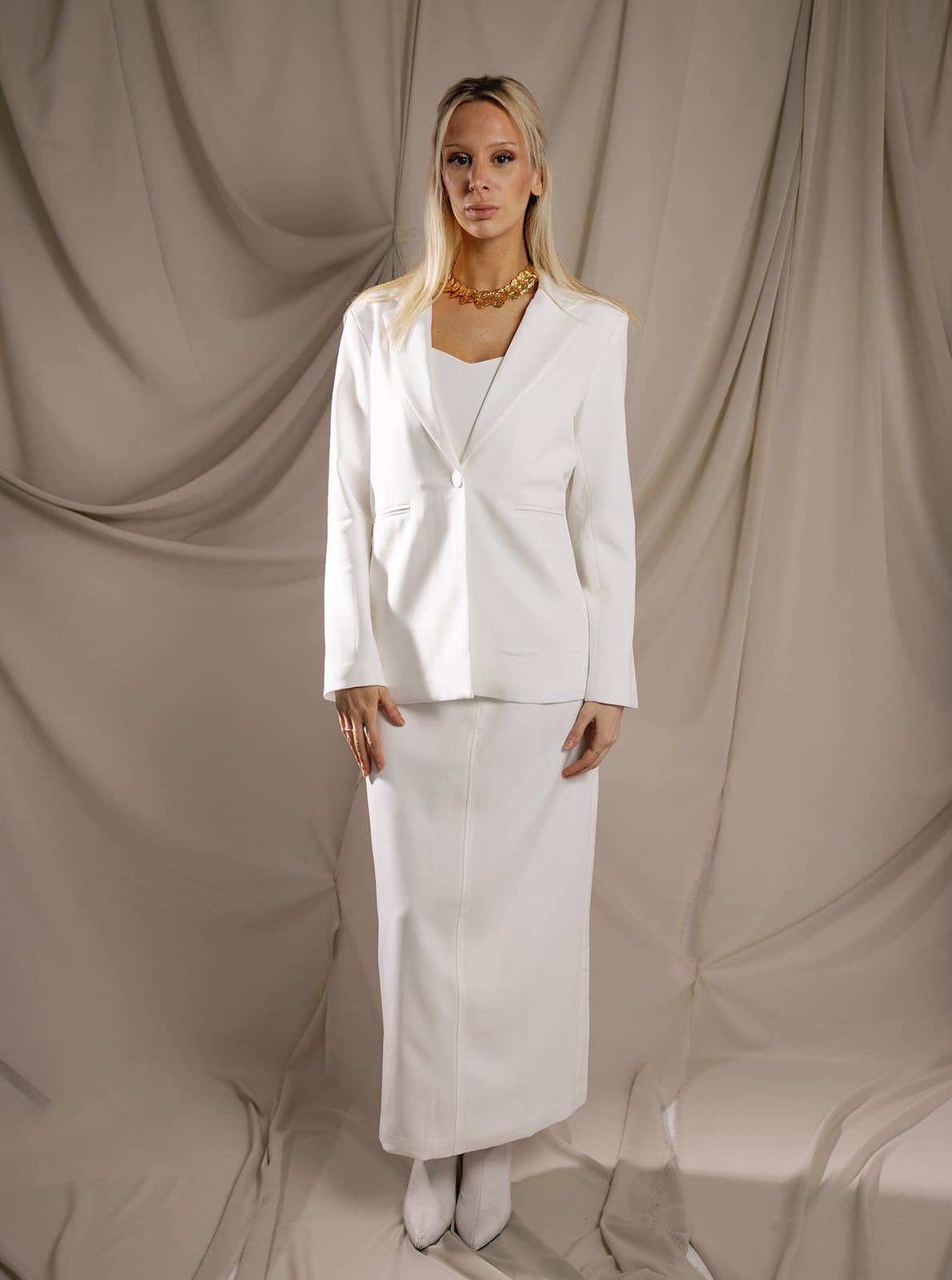 Sylc Designs Womens White Spring Maxi Skirt